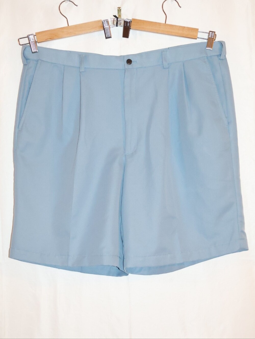 Haggar Light Sky Blue Cool 18 Pleated Performance Shorts.